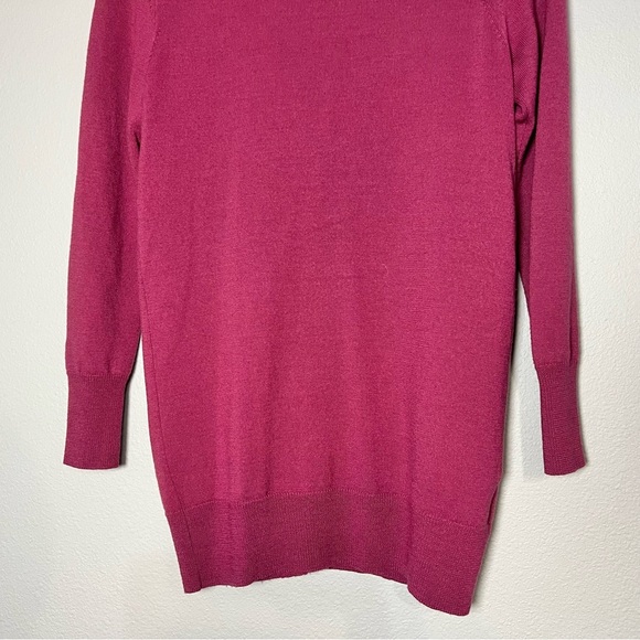 Ann Taylor Deep Pink Merino Wool  Cardigan Sweater Size Medium Flaw - Picture 8 of 10
